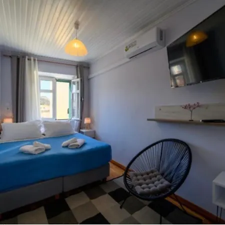 Mitropoleos Apartman *